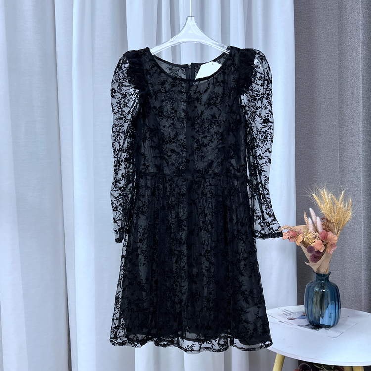 西班牙蕾丝花朵植绒装饰可透视袖