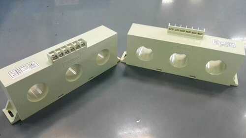 安科瑞 AKH-0.66/Z Z-3*φ35 600/5三相电表一体式电流互感器