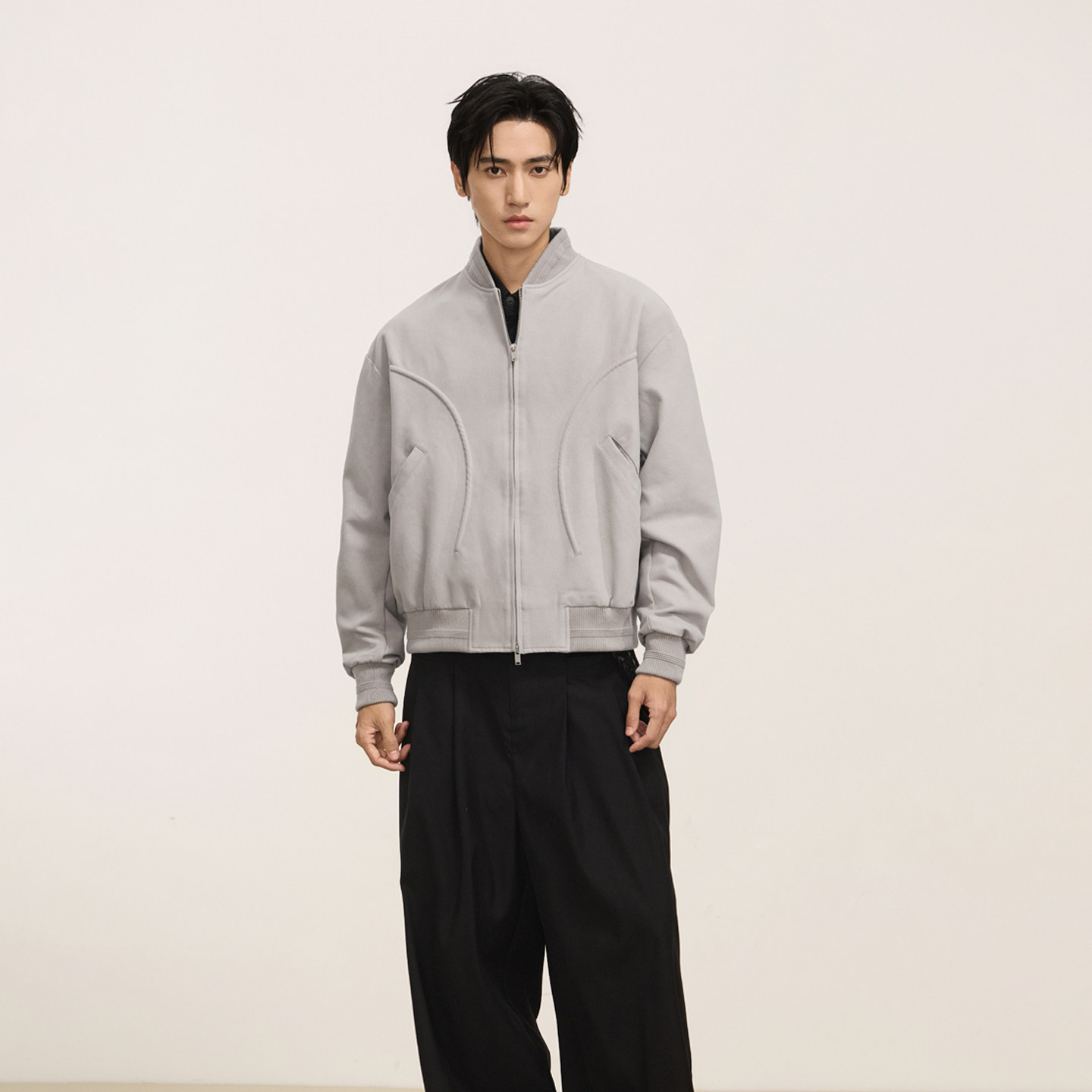 宽松反绒麂皮立领棒球服夹克男