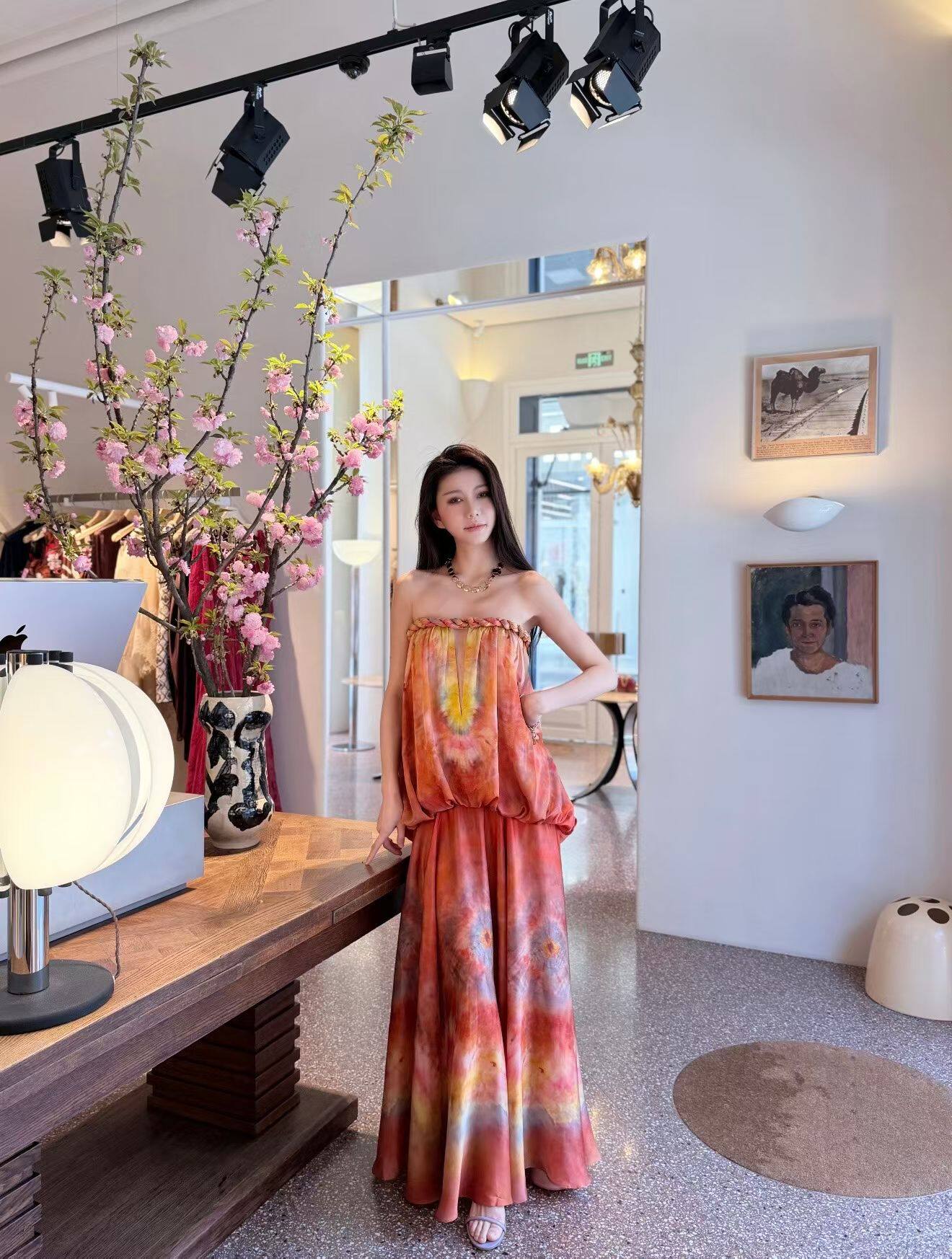 2026早春新款女时尚休闲百搭抹胸半裙套装度假风宽松显瘦上衣印染