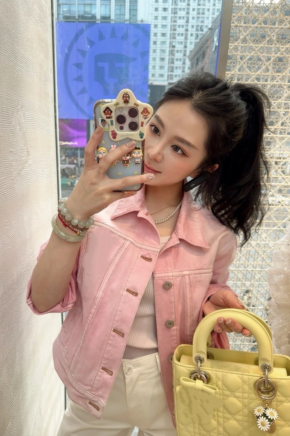 2026早春新款女时尚休闲百搭翻领短款牛仔外套女宽松显瘦上衣潮流