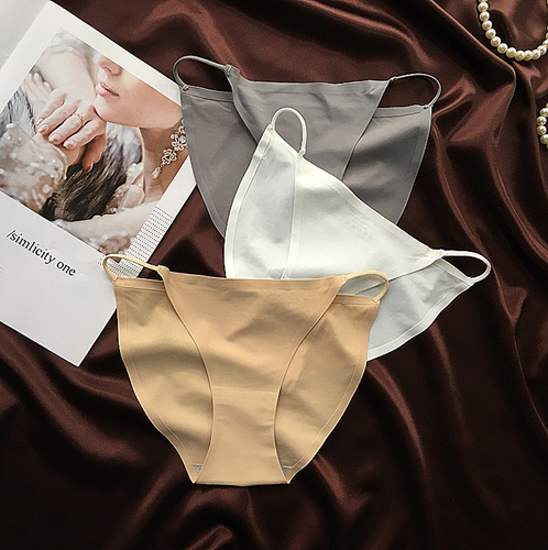 无痕冰丝丝滑低腰三角内裤女