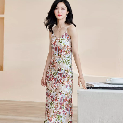 2026夏款优雅淑女油画风印花吊带裙修身显瘦鱼尾包臀裙中长连衣裙