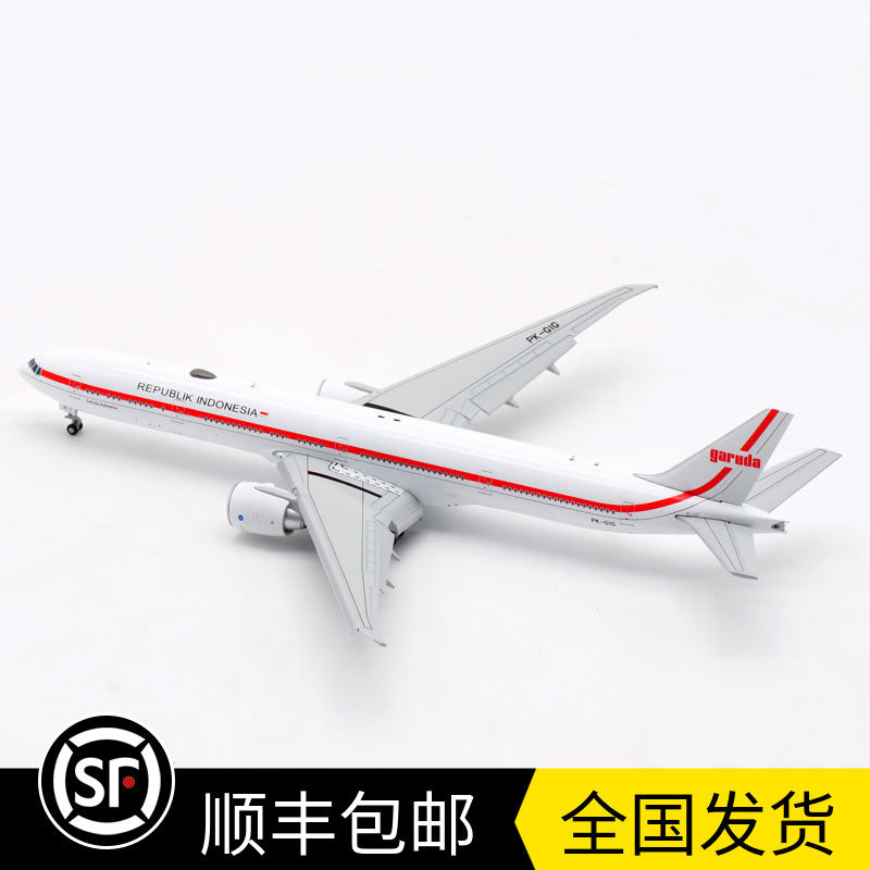 现货:1:400 嘉鲁达航空 b777-300er pk-gig 客机 lh4202a 襟翼版