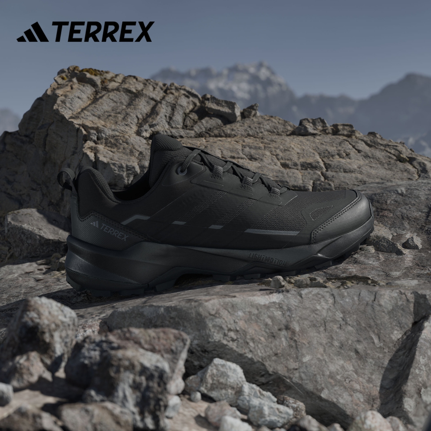 TERREX SKYCHASER AX5户外徒步鞋男子adidas阿迪达斯官方TERREX