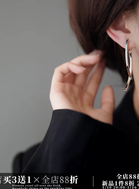 CIX交叉/金属冷淡风无耳洞蚊香盘耳夹小众设计耳饰圆脸适合的耳环