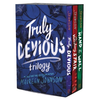 预订Truly Devious 3-Book Box Set[9780063023154]