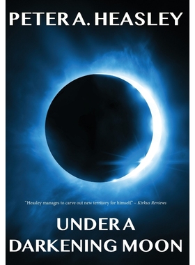 按需印刷Under a Darkening Moon[9798986757407]