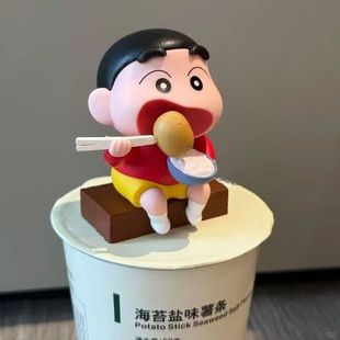 可爱马铃薯蜡笔小新创意摆件汽车车载装饰品装饰中控台车顶车尾