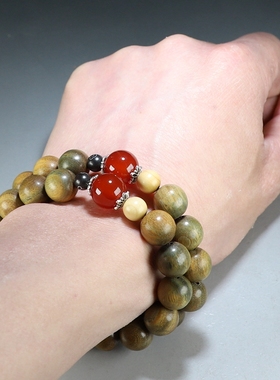 [原创]天然绿檀木手链红玛瑙黄杨黑檀藏银花托男女情侣款手串楼叔