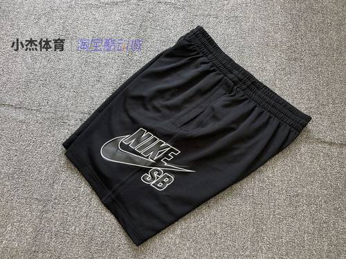 男子滑板速干透气休闲五分短裤