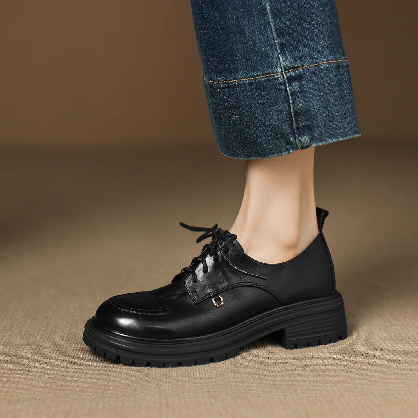 lorem香港 2026春季英伦单鞋复古粗跟真皮休闲百搭系带深口小皮鞋,女鞋,深口单鞋,淘宝优惠券,粉丝福利购,淘宝优惠卷