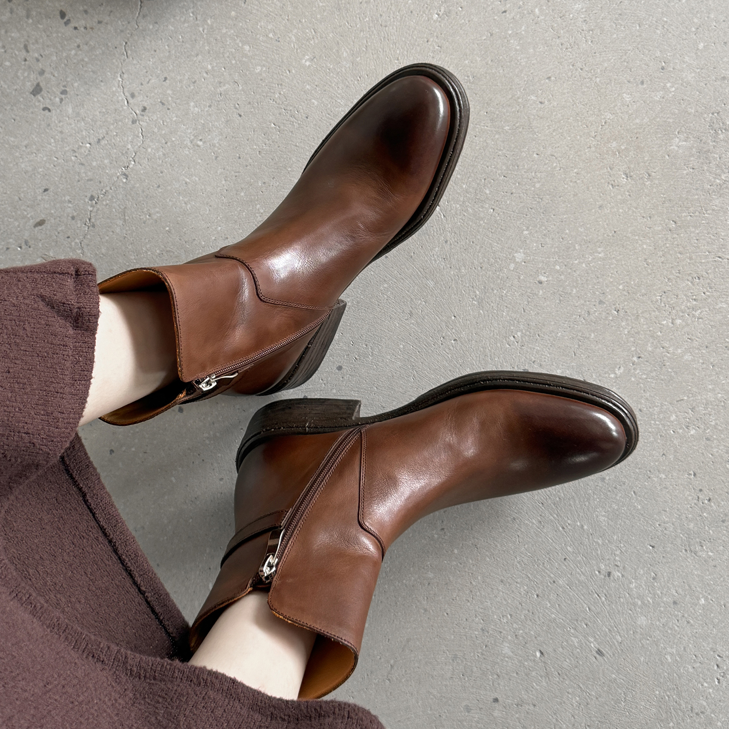 英伦时尚百搭粗跟复古切尔西短靴