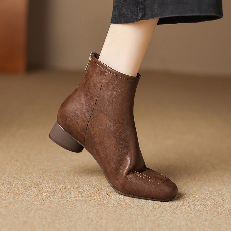 简约舒适百搭粗跟绒里保暖小短靴