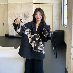 黑色西装外套女2025春季新款高级感宽松长袖休闲开衫独特别致上衣图片