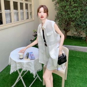 又a又飒设计感马甲开衫高腰短裤套装女2025夏季新款小个子两件套图片
