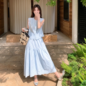 蓝色蕾丝无袖衬衫女夏季2025新款韩系穿搭气质减龄半身裙两件套装图片