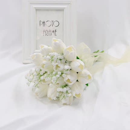 郁金香韩式新娘手捧花马蹄莲婚纱摄影领证拍照道具白色影楼婚礼花