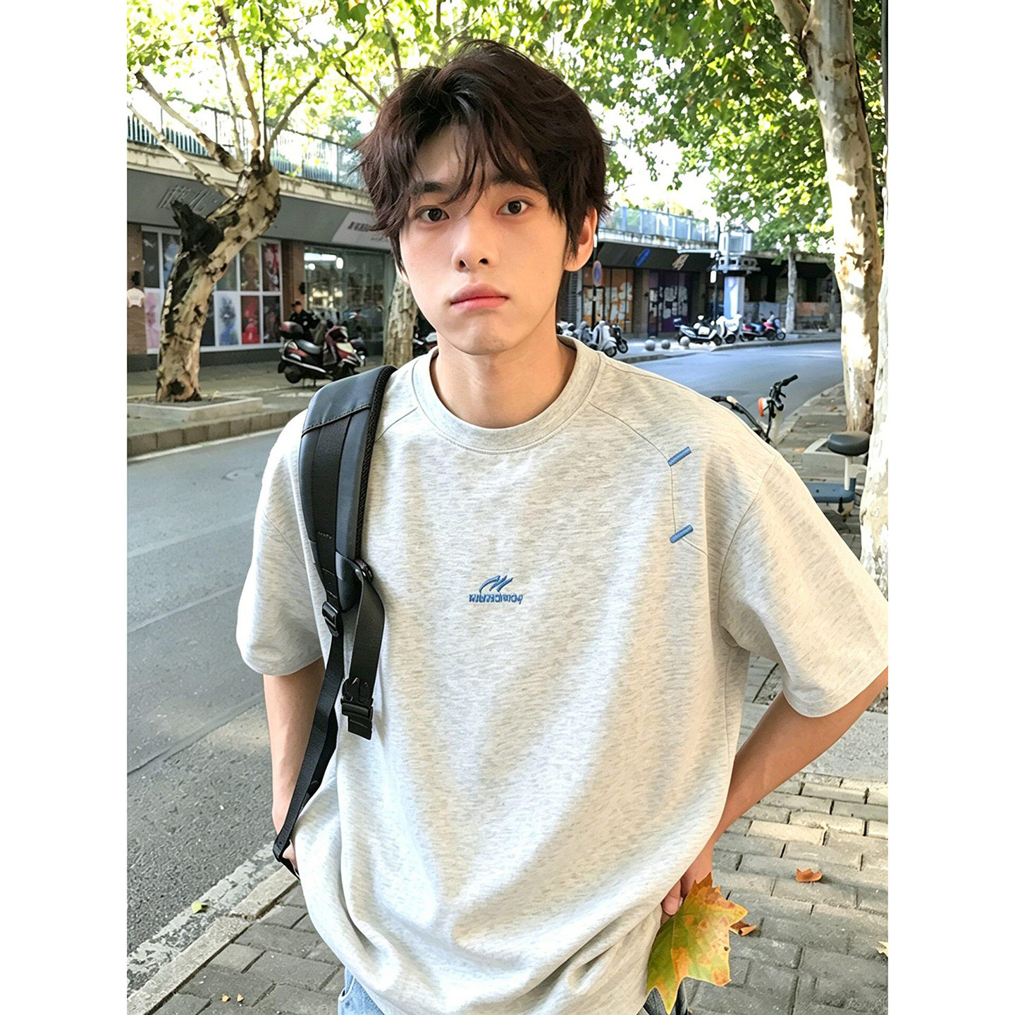 白灰色潮牌刺绣短袖男生夏季穿搭美式高街正肩t恤情侣透气半截袖