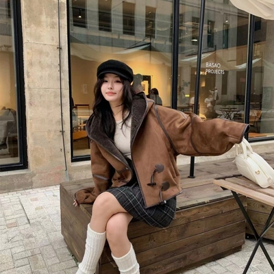 冬季新款加厚鹿皮绒外套 皮毛一体连帽大衣 宽松版型时尚洋气款潮