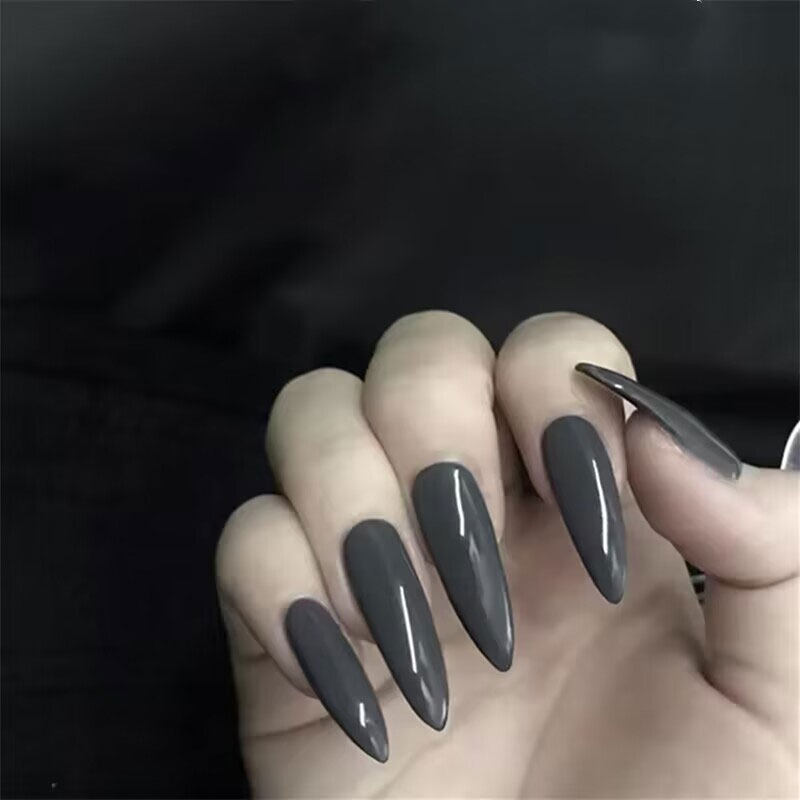 艺术尖头黑灰色拍照假指甲贴片