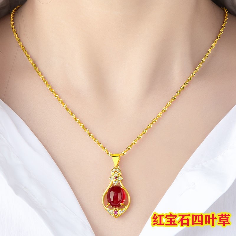 香港真金色项链女款玉髓宝石吊坠图片