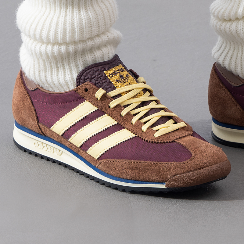 阿迪达斯三叶草女款复古T头鞋