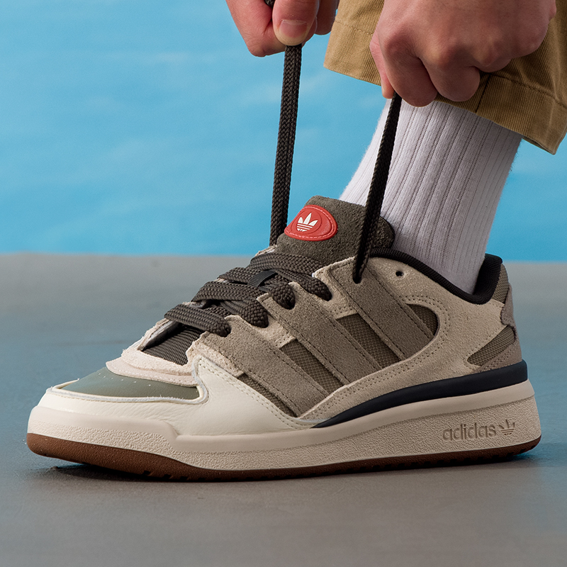 阿迪达斯三叶草男款复古篮球板鞋