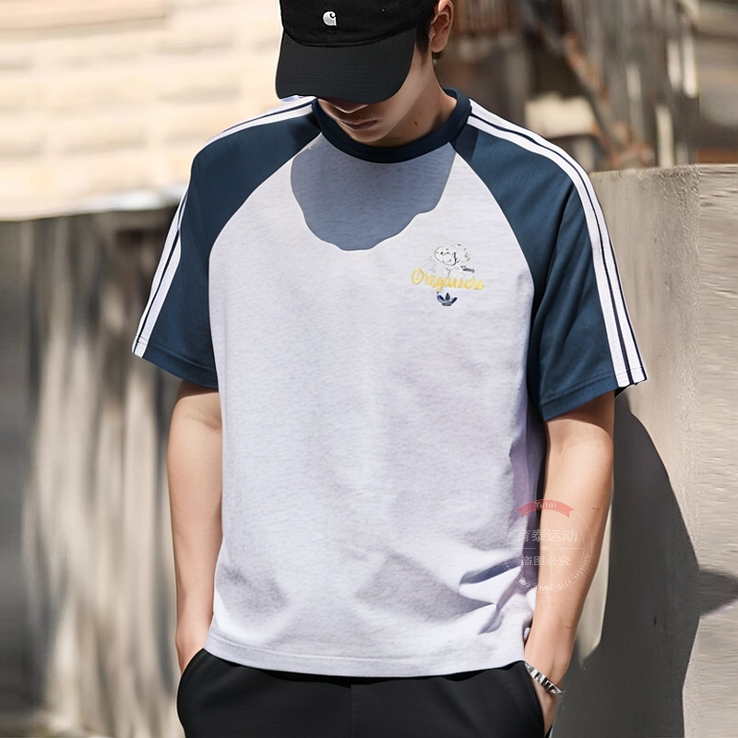 阿迪达斯三叶草情侣款短袖