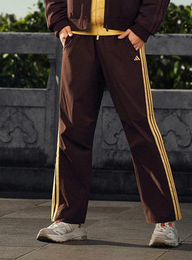 阿迪达斯男装2026春季新款拒水梭织宽松直筒运动裤休闲裤KE4063