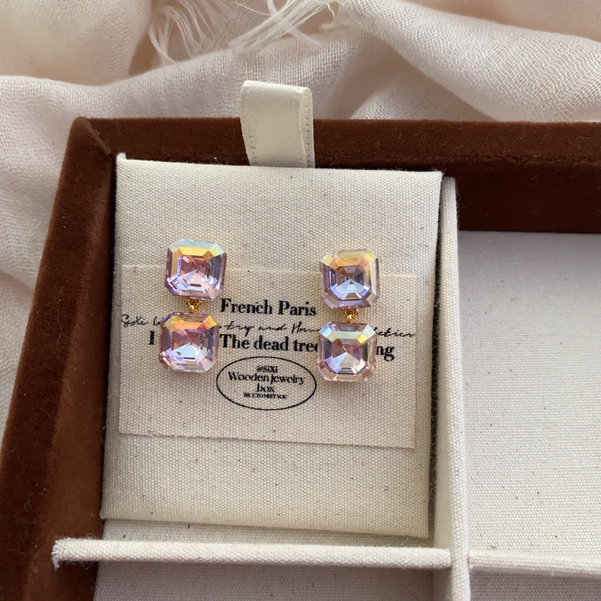 超闪精致耳钉轻奢锆石几何耳环优雅时尚气质简约时髦闪耀耳饰,饰品/流行首饰/时尚饰品新,耳钉,淘宝优惠券,粉丝福利购,淘宝优惠卷