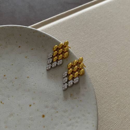 气质时髦小众金银拼色菱形金属锆石耳钉银针千金风轻奢感耳饰