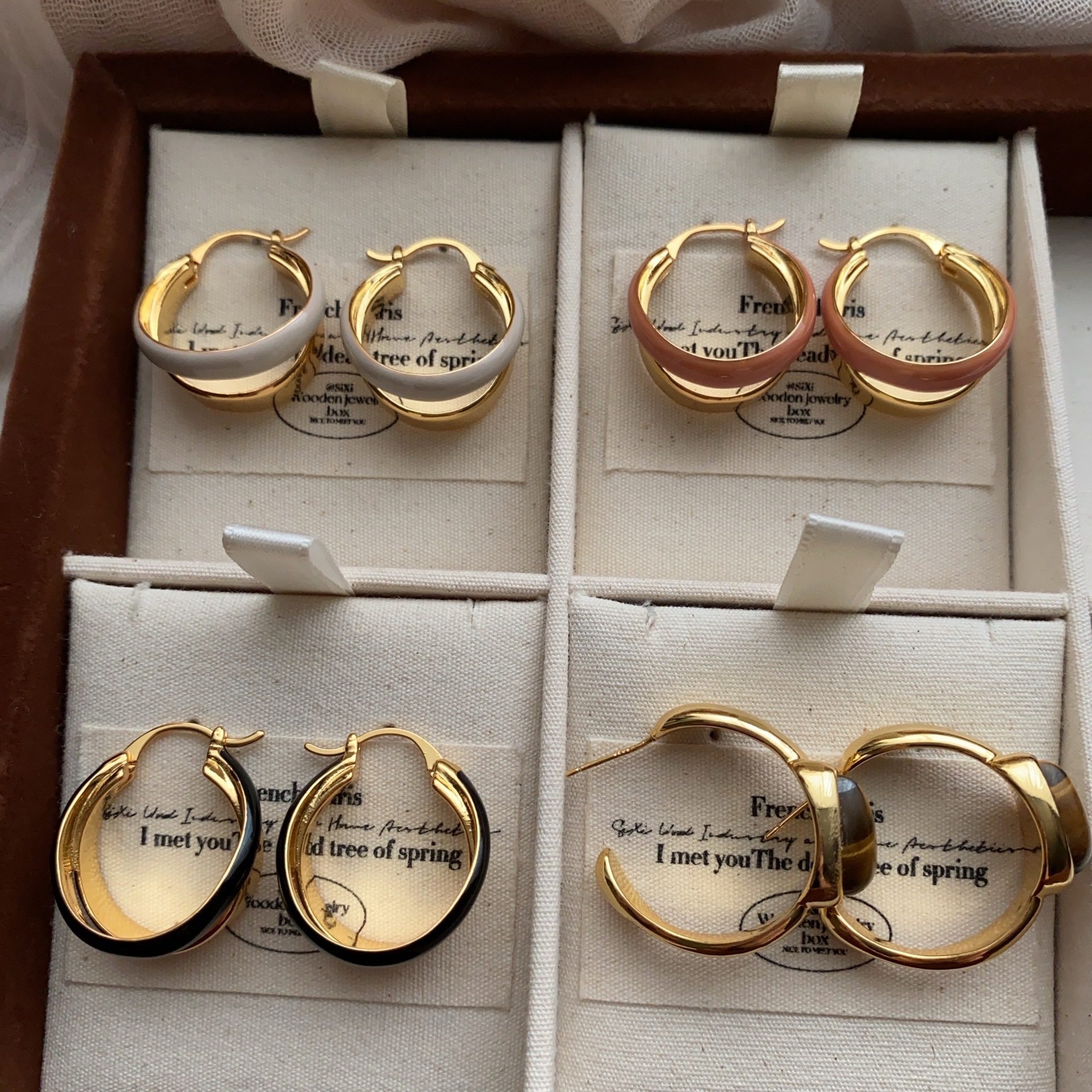 简约滴油撞色耳圈耳扣小众设计感优雅时尚气质百搭美拉德秋冬耳环,饰品/流行首饰/时尚饰品新,耳钉,淘宝优惠券,粉丝福利购,淘宝优惠卷