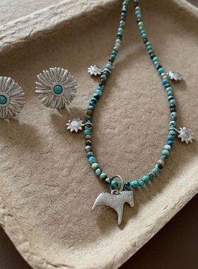 小众复古小马米珠绿松石项链时髦气质感耳钉项链套装春季新款