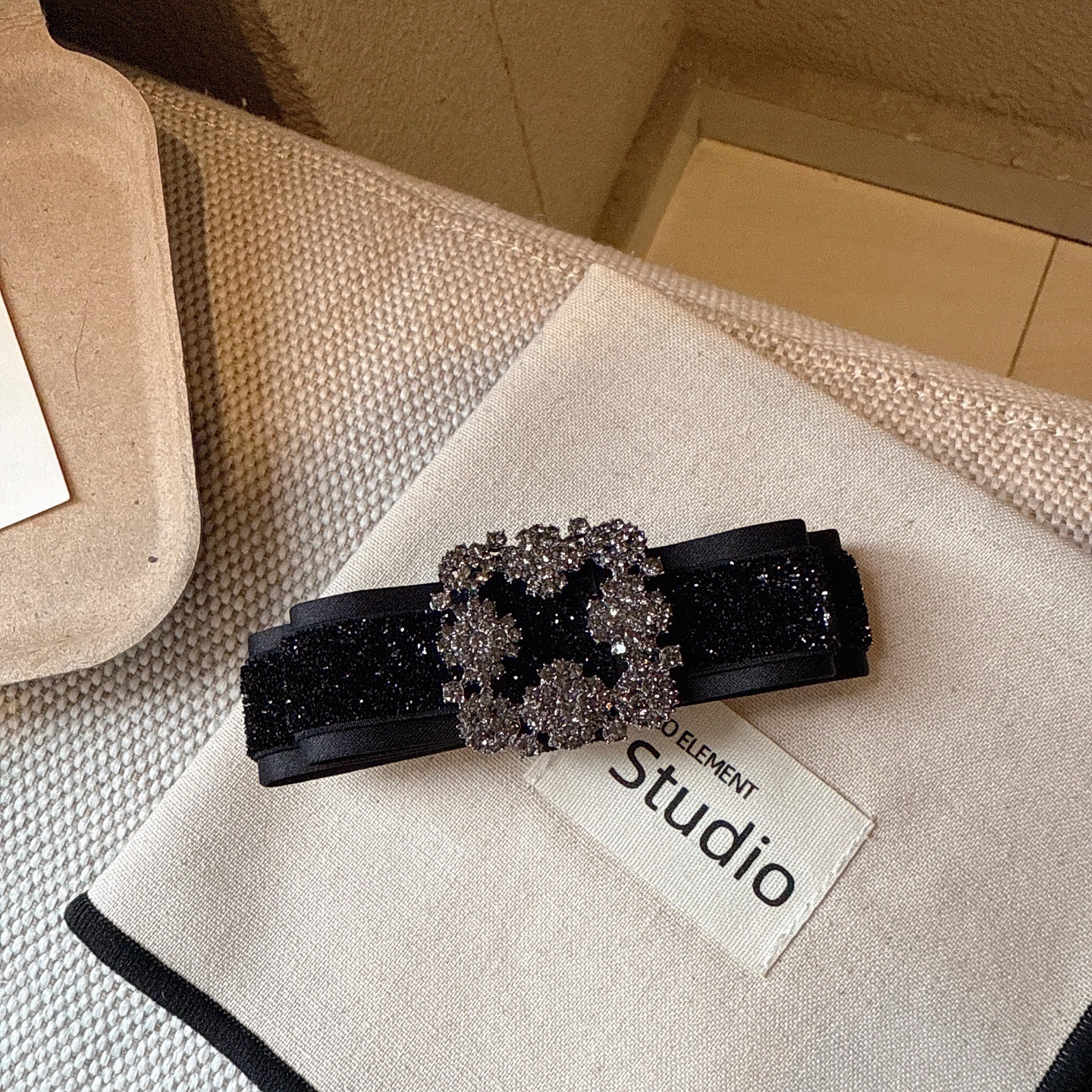 法式复古丝绒蝴蝶结满天星雪花钻顶夹时尚气质后脑勺半扎弹簧夹女