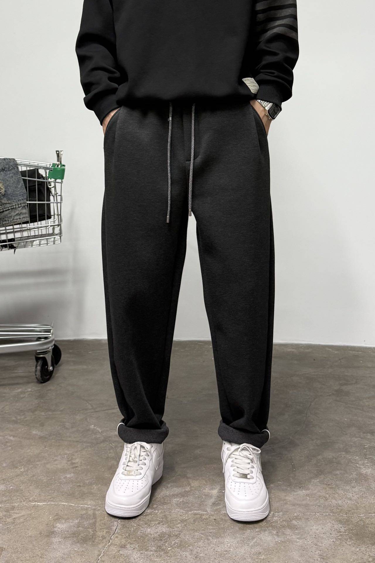 韩系轻奢极简百搭加绒休闲裤男冬季加厚保暖弹力修身显瘦小脚裤潮