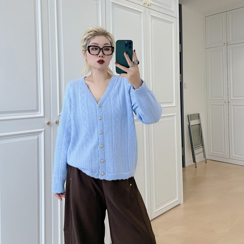 大码女装胖mm法式温柔v领针织衫
