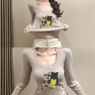 燕麦色卡通猫咪印花U领正肩针织衫 女秋冬小个子软糯气质小众上衣