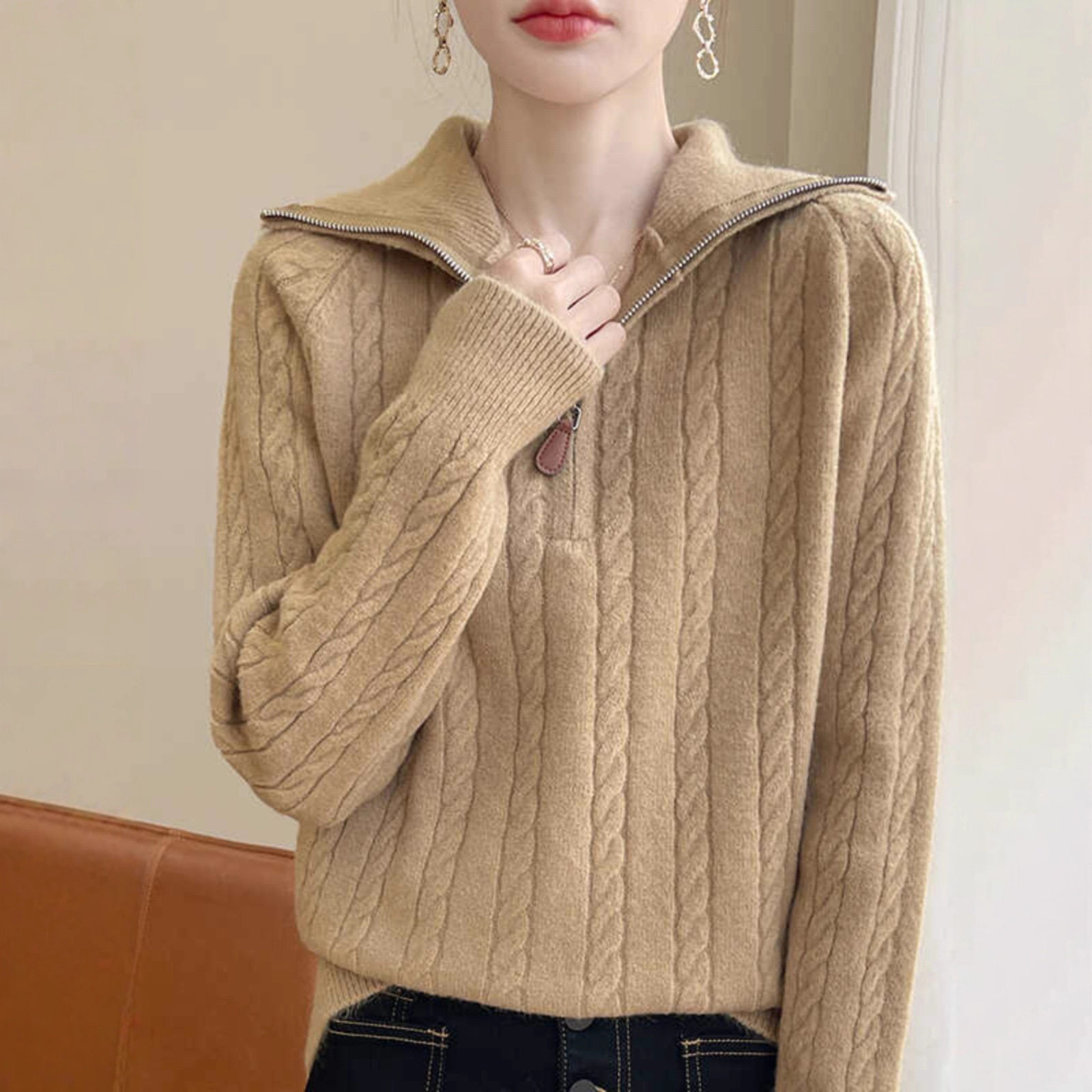 Danise高定 2025年秋季新品 软糯针织上衣女复古麻花半拉链