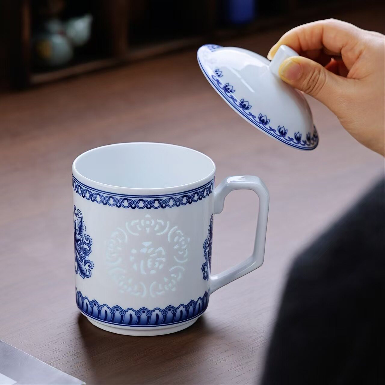 景德镇陶瓷办公杯青花瓷器水杯粉茶杯
