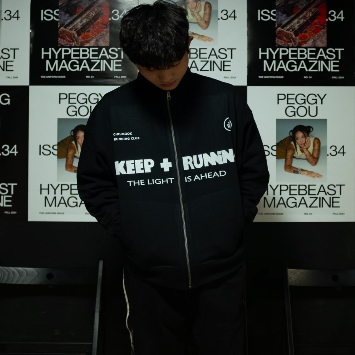 CHIUMOOK KEEP RUNNING高领运动夹克黑色重磅男拉链情侣款外套
