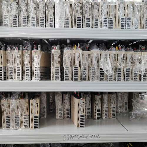 可维修SGPMS-2R5A30A，安川7系伺服驱动器450w，议价