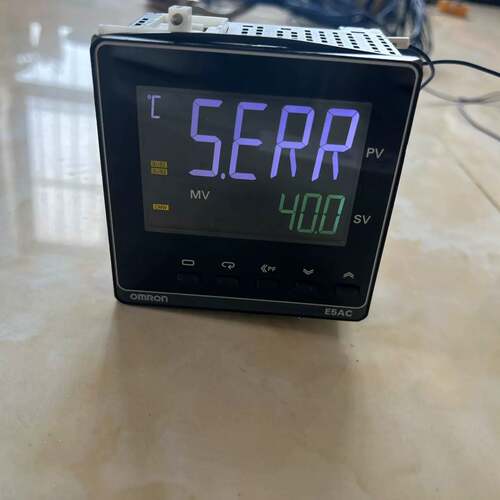 可维修欧姆龙 E5AC-QX3ASM-808 通电如图，需要的直接议价
