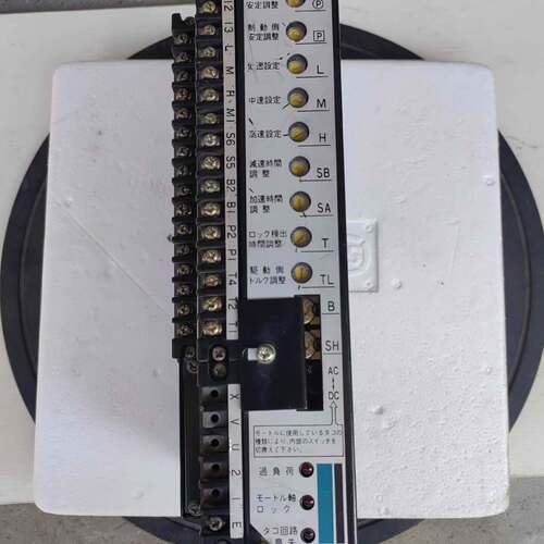 可维修液压伺服放大器，PSR75IND，如图所示，实物拍摄议价