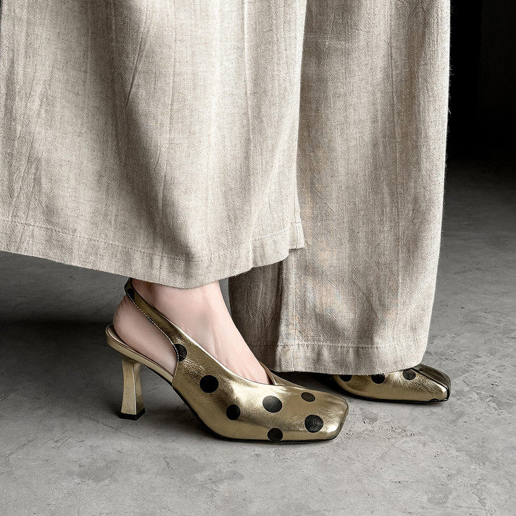 8cm法式气质超火配裙子高跟细跟波点包头凉鞋女夏外穿时尚高级感