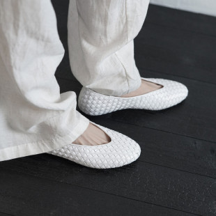 女2026新款 软底舒适百搭单鞋 复古编织圆头平底奶奶鞋 2cm真皮法式