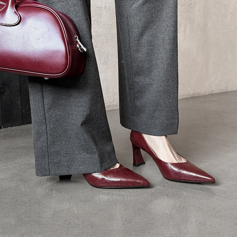 5cm头层羊皮优雅气质尖头粗跟浅口单鞋2026新款百搭通勤高跟鞋女