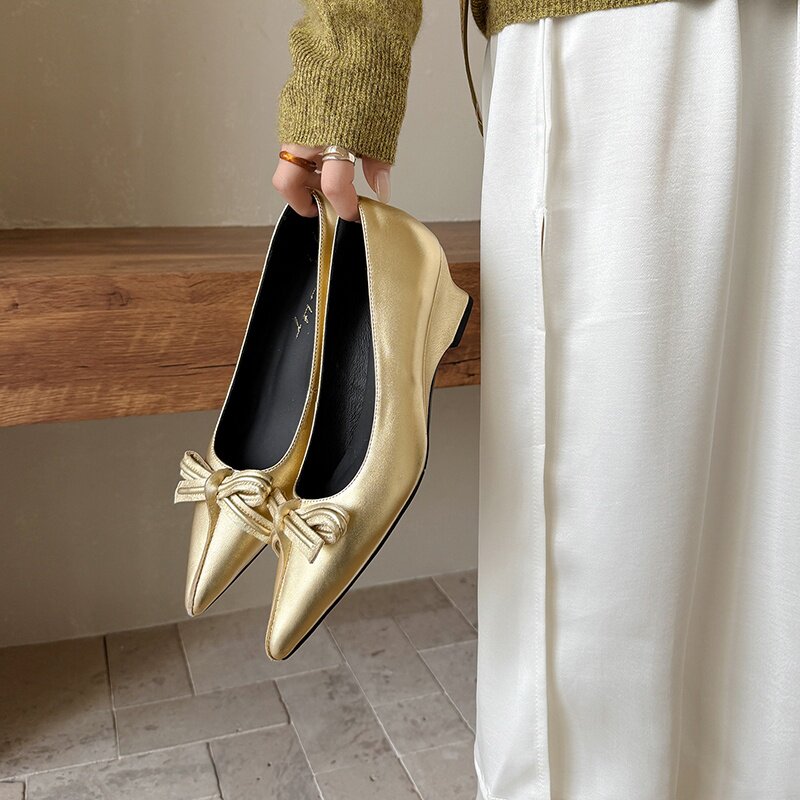 5cm真皮法式绝美配裙子不累脚高跟鞋尖头坡跟粗跟蝴蝶结小单鞋女