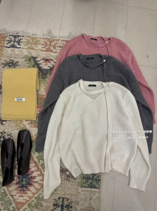 2025冬季新款韩版时尚圆领挂脖飘带羊毛针织开衫女毛衣