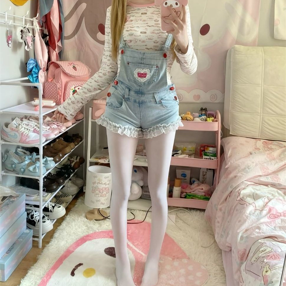 美式甜美辣妹花边拼接可爱牛仔背带裤女2025新款修身显瘦包臀短裤